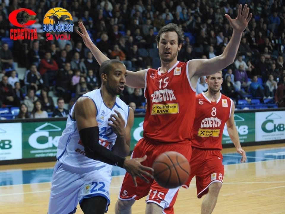 UP: Policijske kamere će snimati mečeve Budućnosti i Cedevite UP: Policijske kamere će snimati mečeve Budućnosti i Cedevite