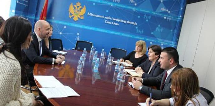 Smanjenje broja djece u domovima za nezbrinute je veliki uspjeh Smanjenje broja djece u domovima za nezbrinute je veliki uspjeh