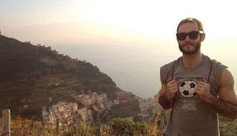 SNALAŽLJIVOST: Preletio pola svijeta u prvoj klasi a da nije platio ni centa SNALAŽLJIVOST: Preletio pola svijeta u prvoj klasi a da nije platio ni centa