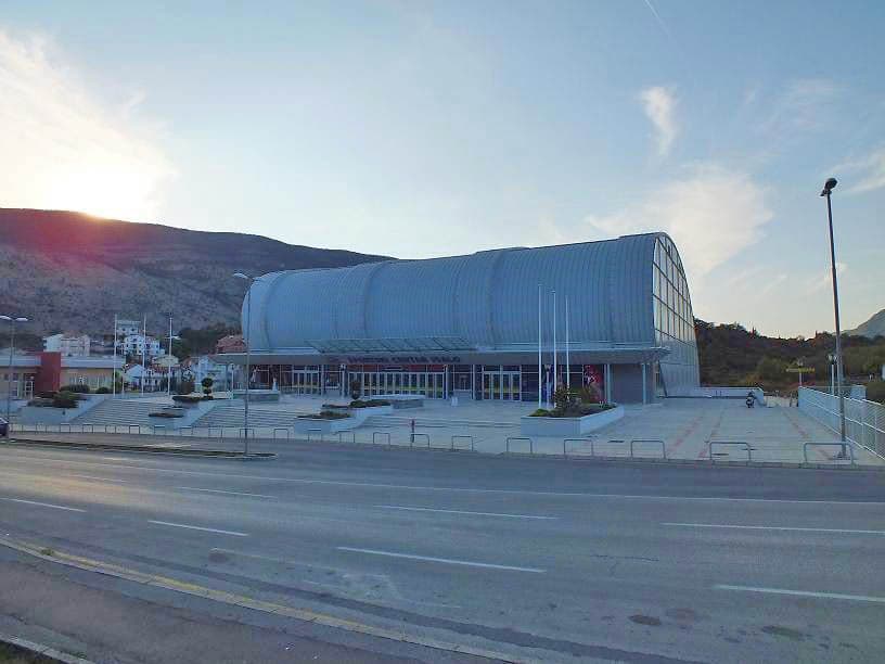 NEVIĐENO: Na odbojkaškom prvenstvu za djevojčice u Igalu, trener udario sudiju NEVIĐENO: Na odbojkaškom prvenstvu za djevojčice u Igalu, trener udario sudiju