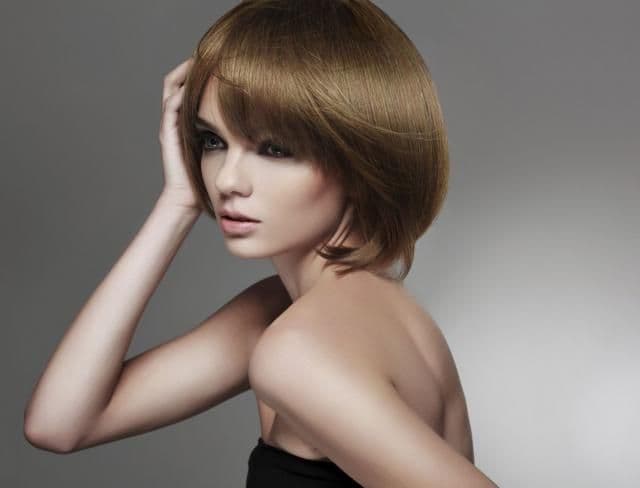 Kako da osušite kosu bez fena, a da imate savršenu frizuru? Kako da osušite kosu bez fena, a da imate savršenu frizuru?