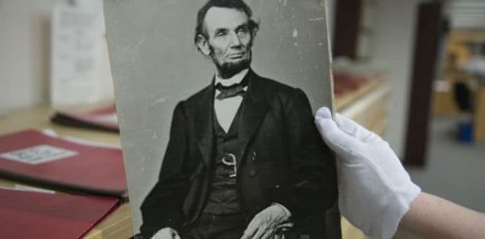 Otkriveno što je Linkoln nosio u džepu u noći kada je ubijen Otkriveno što je Linkoln nosio u džepu u noći kada je ubijen