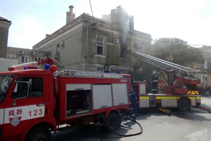 Zgrada Osnovnog suda u Trebinju u plamenu Zgrada Osnovnog suda u Trebinju u plamenu