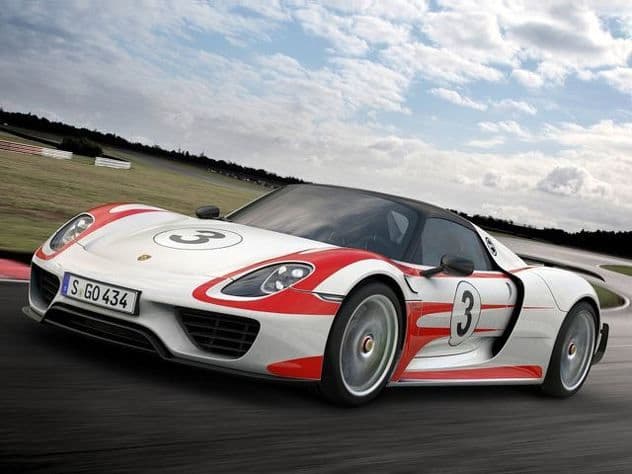 Porsche 918 Spyder u australijskom bespuću (VIDEO) Porsche 918 Spyder u australijskom bespuću (VIDEO)