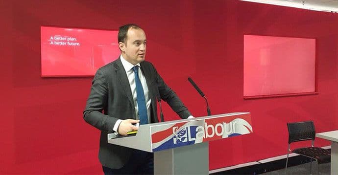 Stanić u posjeti Laburističkoj partiji Velike Britanije Stanić u posjeti Laburističkoj partiji Velike Britanije