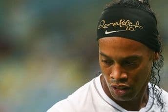 Ronaldinjo: Ne pada mi na pamet da idem u penziju!