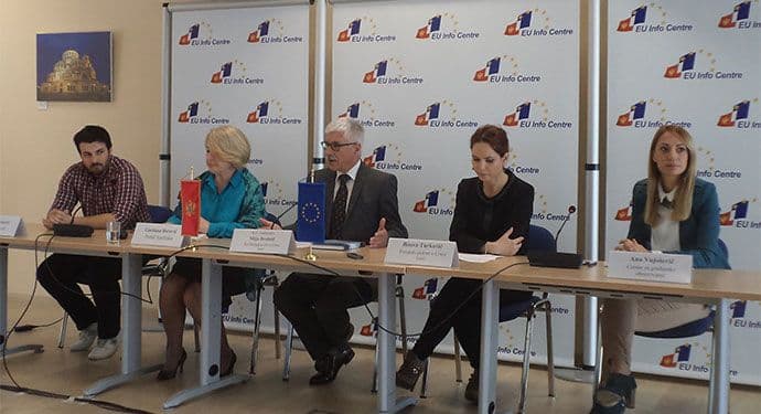 Promovisan projekat Rastimo zajedno 3 (VIDEO) Promovisan projekat Rastimo zajedno 3 (VIDEO)