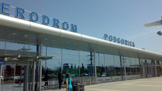 Šatl prevoz sa aerodroma, vozači autobusa će morati da koriste klima uređaje Šatl prevoz sa aerodroma, vozači autobusa će morati da koriste klima uređaje