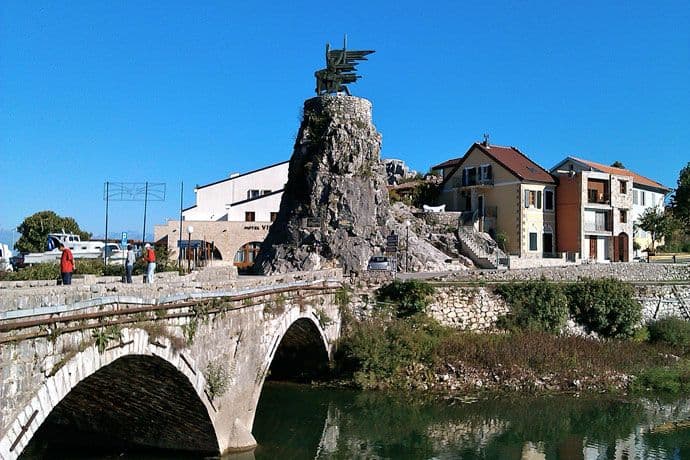 Turistička inspekcija sprovela kontrole u Virpazaru i Rijeci Crnojevića Turistička inspekcija sprovela kontrole u Virpazaru i Rijeci Crnojevića