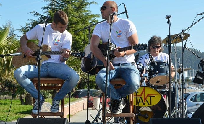 TO Bar: Uspješno sprovedena akcija "Za još ljepše obale" TO Bar: Uspješno sprovedena akcija "Za još ljepše obale"