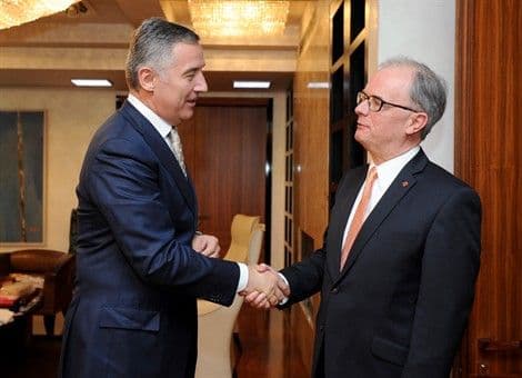 Crna Gora pozitivan primjer među aspirantima za NATO Crna Gora pozitivan primjer među aspirantima za NATO