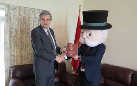 Gospodinu Monopolu pasoš Crne Gore Gospodinu Monopolu pasoš Crne Gore