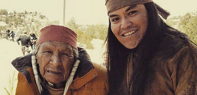 Indijanci napustili snimanje filma Adama Sendlera zbog uvreda Indijanci napustili snimanje filma Adama Sendlera zbog uvreda