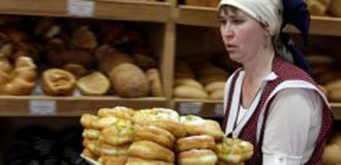 Putin pomaže lanac restorana "Jedimo kod kuće!" koji pokreću Mihalkov i Končalovski Putin pomaže lanac restorana "Jedimo kod kuće!" koji pokreću Mihalkov i Končalovski