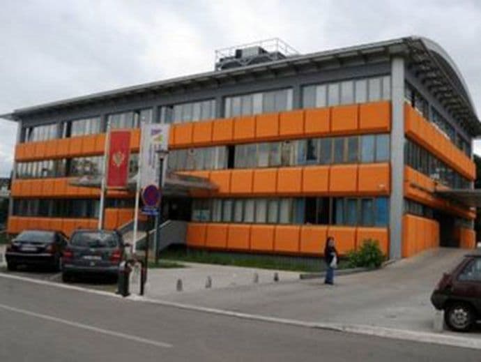 Od danas u upotrebi petovalentne vakcine koje je donirala turska vlada Od danas u upotrebi petovalentne vakcine koje je donirala turska vlada