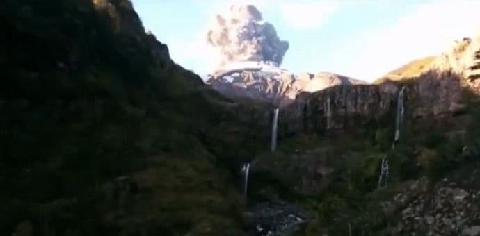 VIDEO: Pogledajte trenutak erupcije vulkana u Čileu VIDEO: Pogledajte trenutak erupcije vulkana u Čileu