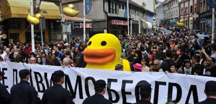 Protest zbog potpisivanja ugovora "Beograd na vodi" Protest zbog potpisivanja ugovora "Beograd na vodi"