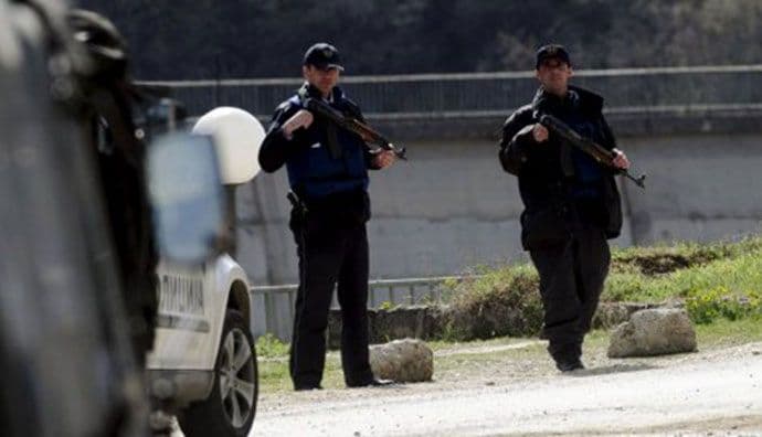 Makedonska policija pronašla dio oružja iz karaule Gošince Makedonska policija pronašla dio oružja iz karaule Gošince