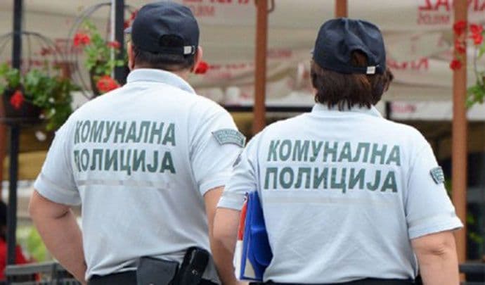 Beograd: Autom na komunalnu policiju Beograd: Autom na komunalnu policiju