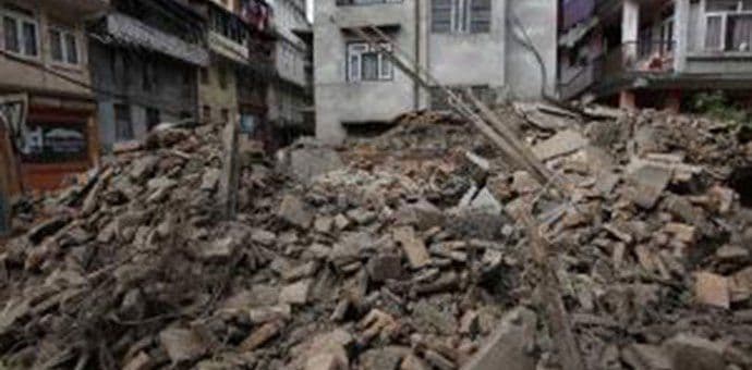 Broj poginulih u Nepalu povećan na 3.700 Broj poginulih u Nepalu povećan na 3.700