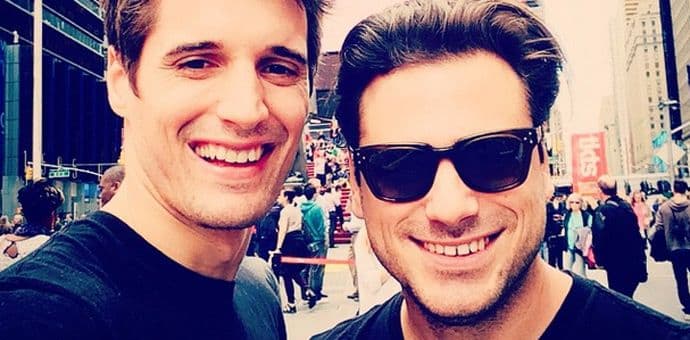 "2Cellos" otkazali cijelu američku turneju zbog povrede Hausera "2Cellos" otkazali cijelu američku turneju zbog povrede Hausera