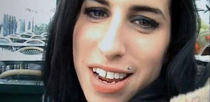 Porodica ogorčena na tvorce filma o Ejmi Vajnhaus Porodica ogorčena na tvorce filma o Ejmi Vajnhaus