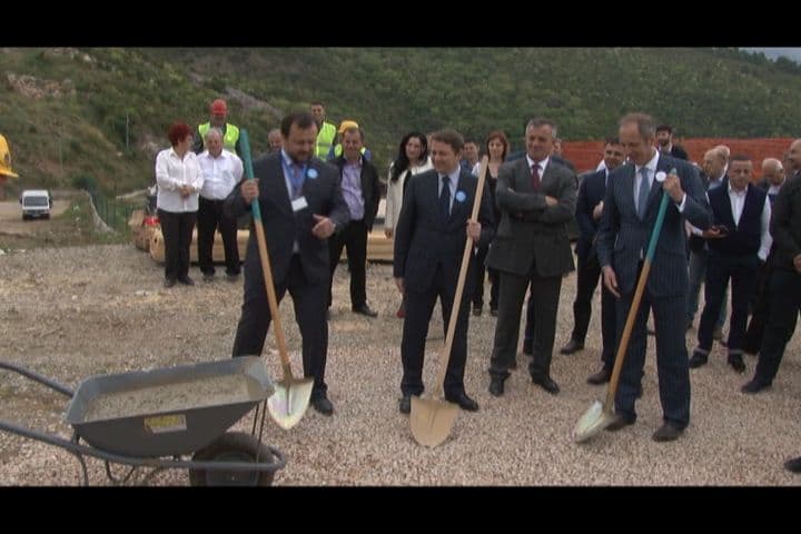 Budva: Počela gradnja akva parka (VIDEO) Budva: Počela gradnja akva parka (VIDEO)