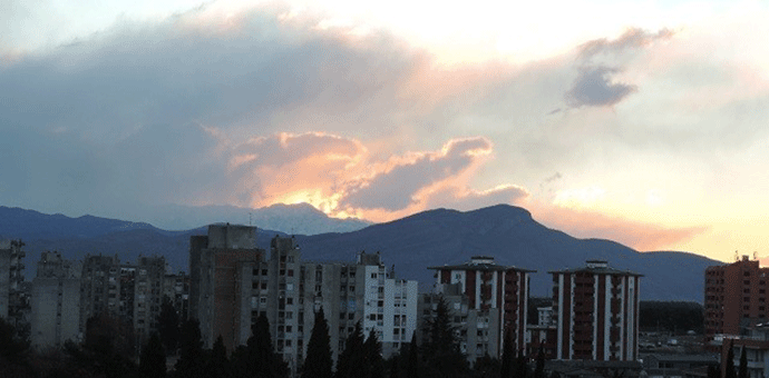 Sjutra oblačno, kiša povremeno   Sjutra oblačno, kiša povremeno