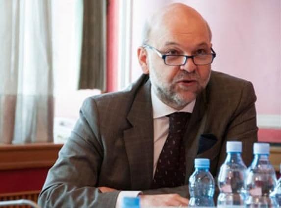 RADULOVIĆ: Nadam se da će uskoro biti stavljena tačka na priču o Sutorini RADULOVIĆ: Nadam se da će uskoro biti stavljena tačka na priču o Sutorini