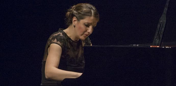 A TEMPO: "Glad" za novim scenama i koncertima A TEMPO: "Glad" za novim scenama i koncertima