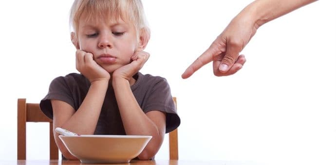 Djecu je lako podstaći da jedu zdravu hranu Djecu je lako podstaći da jedu zdravu hranu