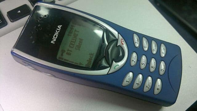 Evo zašto je Nokia 8210 omljeni telefon podzemlja Evo zašto je Nokia 8210 omljeni telefon podzemlja