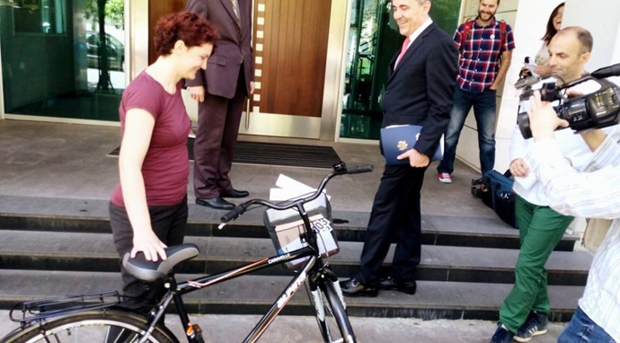 Žugić dobio bicikl od GA: Ionako sam htio da ga kupim Žugić dobio bicikl od GA: Ionako sam htio da ga kupim