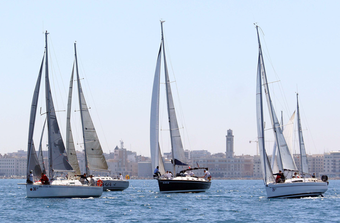 Startovala regata “EST 105” od Barija do Novog Startovala regata “EST 105” od Barija do Novog