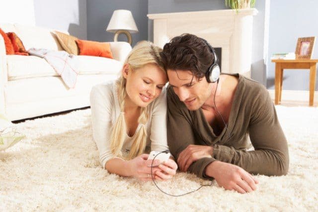 Ljudi prestaju da slušaju novu muziku u 33. godini Ljudi prestaju da slušaju novu muziku u 33. godini