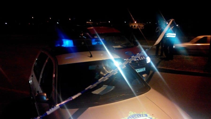 PODGORICA: Automobil udario pet pješaka na trotoaru PODGORICA: Automobil udario pet pješaka na trotoaru