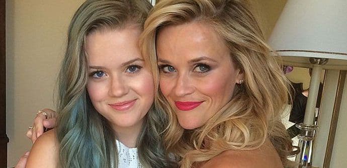 Sličnost između ove glumice i njene ćerke je nevjerovatna Sličnost između ove glumice i njene ćerke je nevjerovatna