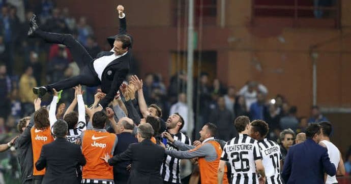 VIDEO: Kako su igrači i navijači Juventusa proslavili Skudeto VIDEO: Kako su igrači i navijači Juventusa proslavili Skudeto