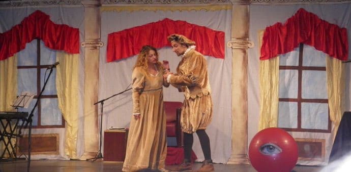 "Na kotorskom dvoru" Teatra 303 premijerno u podgoričkom KIC-u "Na kotorskom dvoru" Teatra 303 premijerno u podgoričkom KIC-u