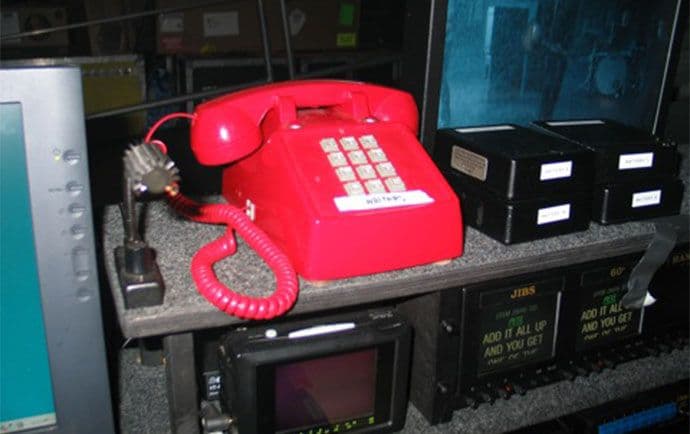 Ponovo se uvodi "crveni telefon" između NATO-a i Rusije Ponovo se uvodi "crveni telefon" između NATO-a i Rusije