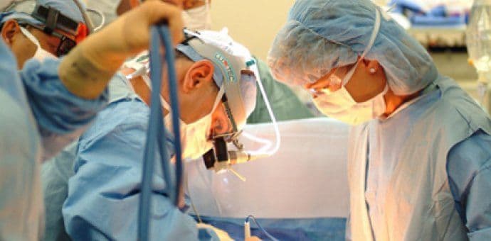 Preminuo drugi pacijent s vještačkim srcem Preminuo drugi pacijent s vještačkim srcem