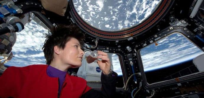 Italijanska astronautkinja popila prvi espresso u orbiti Italijanska astronautkinja popila prvi espresso u orbiti