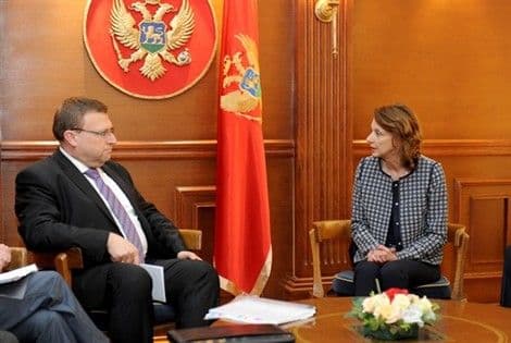 Pejanović Đurišić: Crna Gora nastavlja sa reformom vojnog i bezbjednosnog sektora Pejanović Đurišić: Crna Gora nastavlja sa reformom vojnog i bezbjednosnog sektora