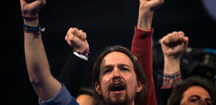 Podemos "skreće" ka centru Podemos "skreće" ka centru