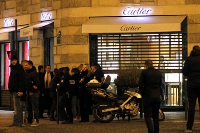 Filmska pljačka u Kanu, ukraden nakit vrijedan 17,5 miliona eura Filmska pljačka u Kanu, ukraden nakit vrijedan 17,5 miliona eura