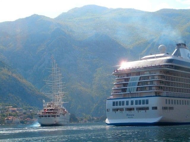 Luksuzni brodovi uplovili u Kotor Luksuzni brodovi uplovili u Kotor