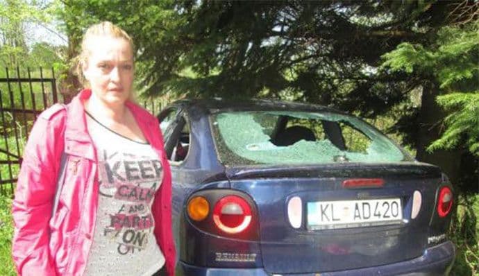 Demolirano auto dopisnice Dnevnih novina iz Kolašina, Marković osudio napad Demolirano auto dopisnice Dnevnih novina iz Kolašina, Marković osudio napad