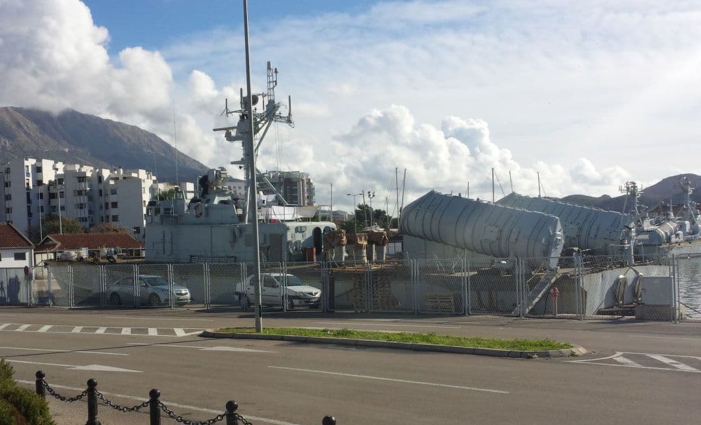 Vojska zaradila sedam miliona dolara od viška naoružanja Vojska zaradila sedam miliona dolara od viška naoružanja