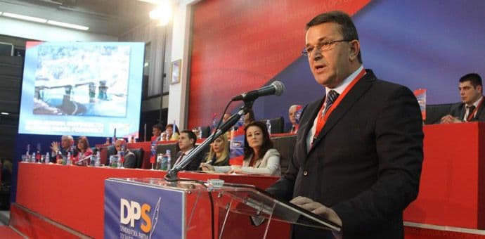 VUČELIĆ: Imovinski karton mi je čist kao suza VUČELIĆ: Imovinski karton mi je čist kao suza