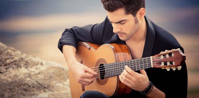 Karadaglić i CSO zvanično otvaraju prvi MIT u "Zetskom domu" Karadaglić i CSO zvanično otvaraju prvi MIT u "Zetskom domu"